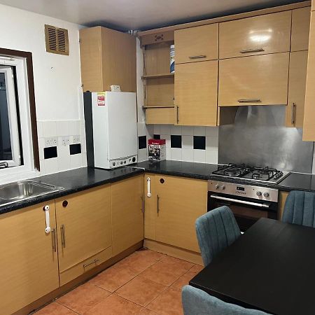 Cosy 2 Bedroom Flat Londres Exterior foto